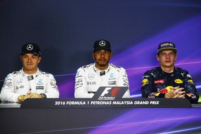 Hamilton to fight back with a pole at Sepang