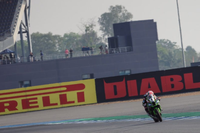 Reigning champ Jonathan Rea puts Kawasaki on top: #THAIWorldSBK– Day 2