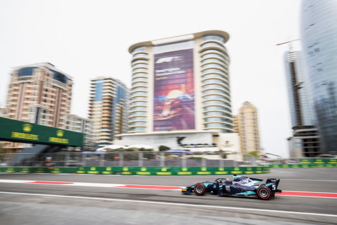 Albon grabs first F2 pole in Baku qualifying; Arjun Maini on P8