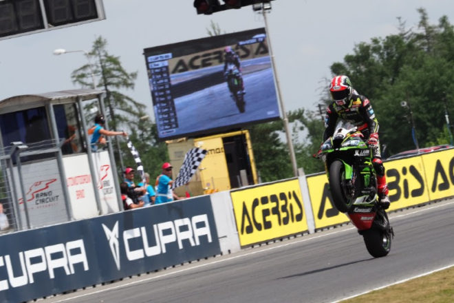 Jonathan Rea’s big 60 puts him above the legendary Carl Fogarty