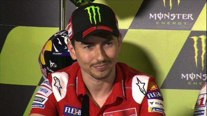 Jorge Lorenzo pulls the trigger for pole in Barcelona; Marquez, Dovi complete front row
