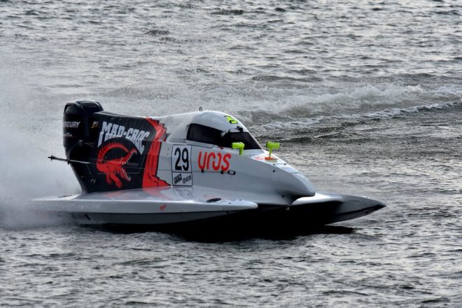Mad Croc’s Mihaldinecz wins Race 1 in F4-S: Powerboat Racing World Championship