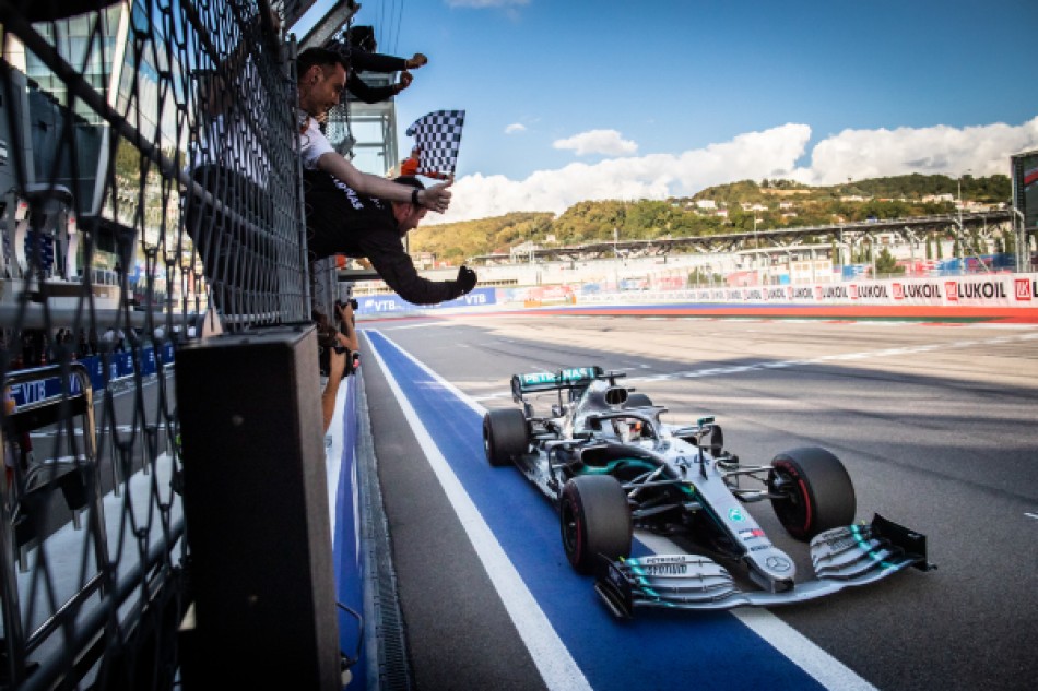 Hamilton heads Mercedes one-two at Sochi