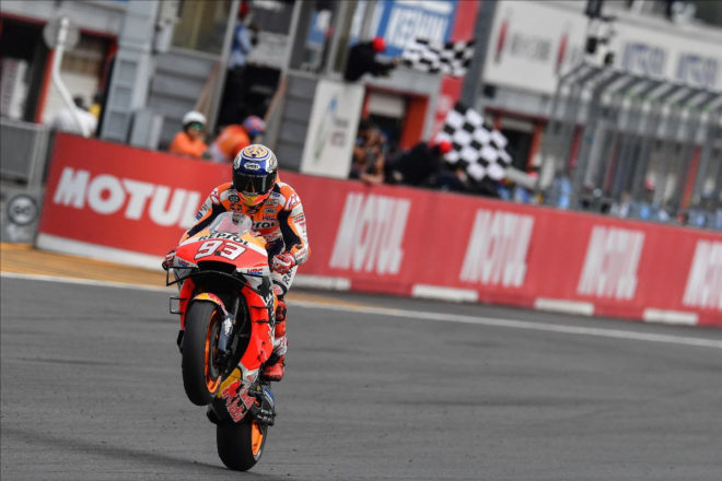 Marquez escapes the clutches of Quartararo at Motegi