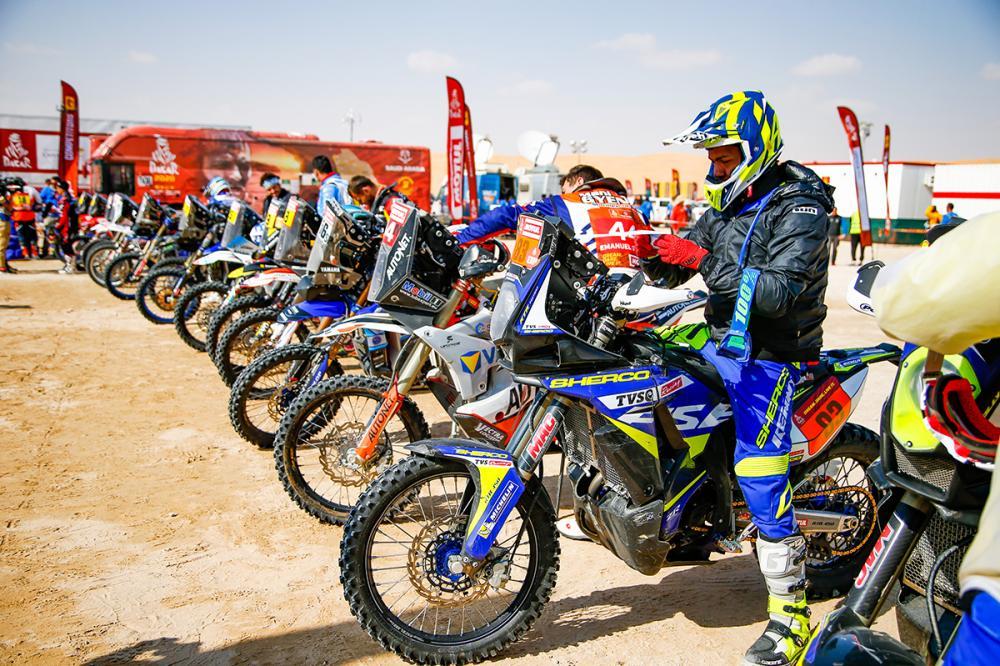 Harith Noah finishes Stage 10, the first leg of the marathon stage in 32nd place: #Dakar2020
