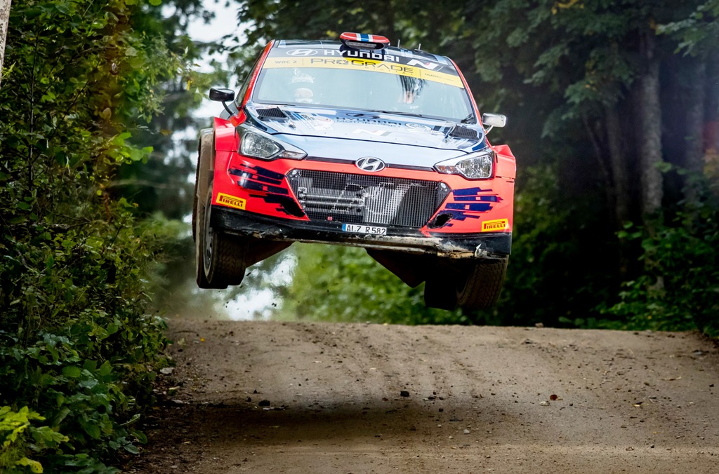 Ott Tanak wins in Estonia to open up title race