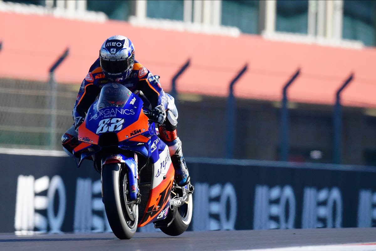 Pure class: Oliveira makes history on home turf to take first Portuguese pole