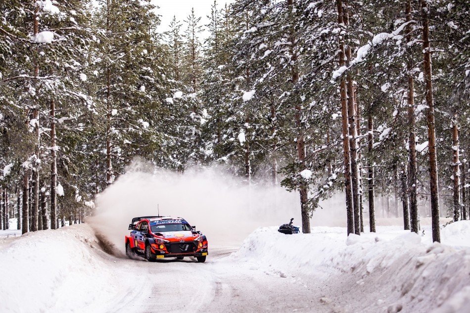 Tanak dominates Day 1 on Arctic Rally Finland
