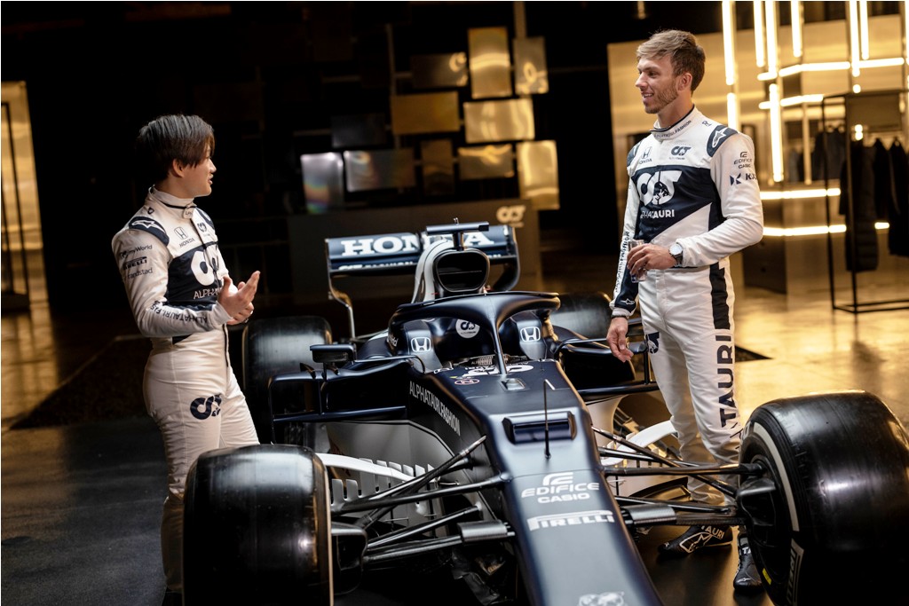 Alpha Tauri unveils 2021 F1 colours