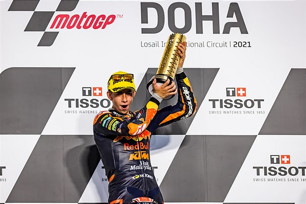 Pedro Acosta celebrates stunning maiden Moto3 victory