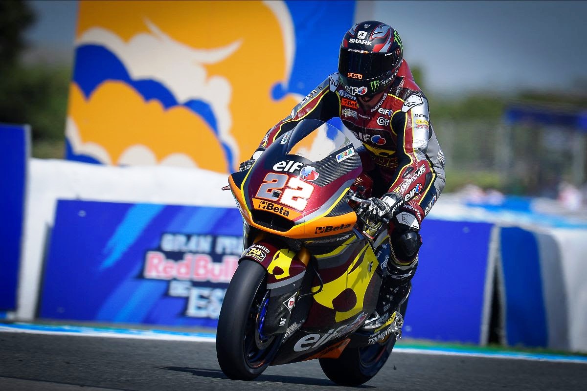 Sam Lowes lunges late to lead Gardner, Dixon: Moto2