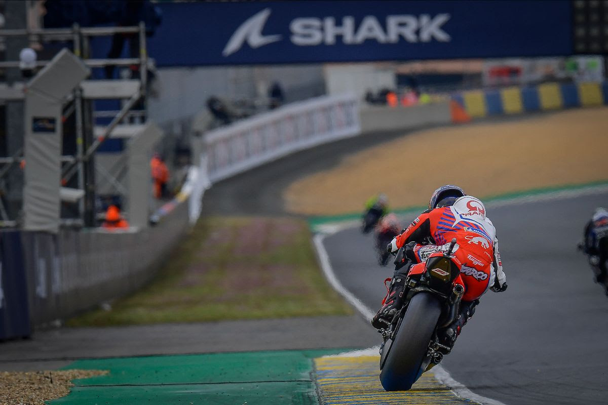 Flying Frenchmen: Zarco and Quartararo reign Day 1