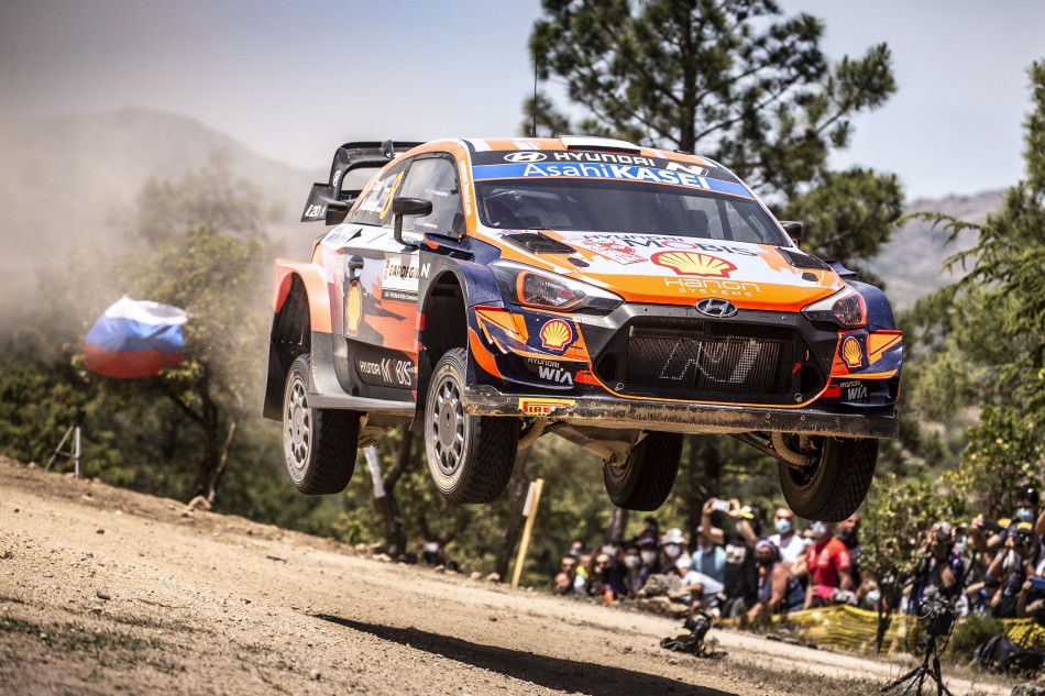 Ott Tanak shines on Rally Sardinia’s opening leg