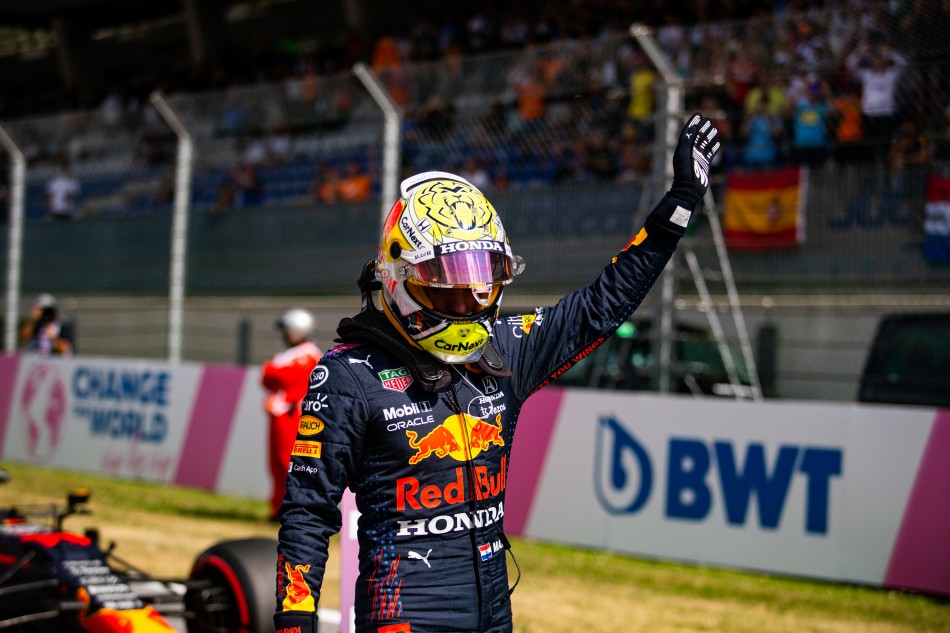 Max Verstappen takes pole ahead of Norris and Perez