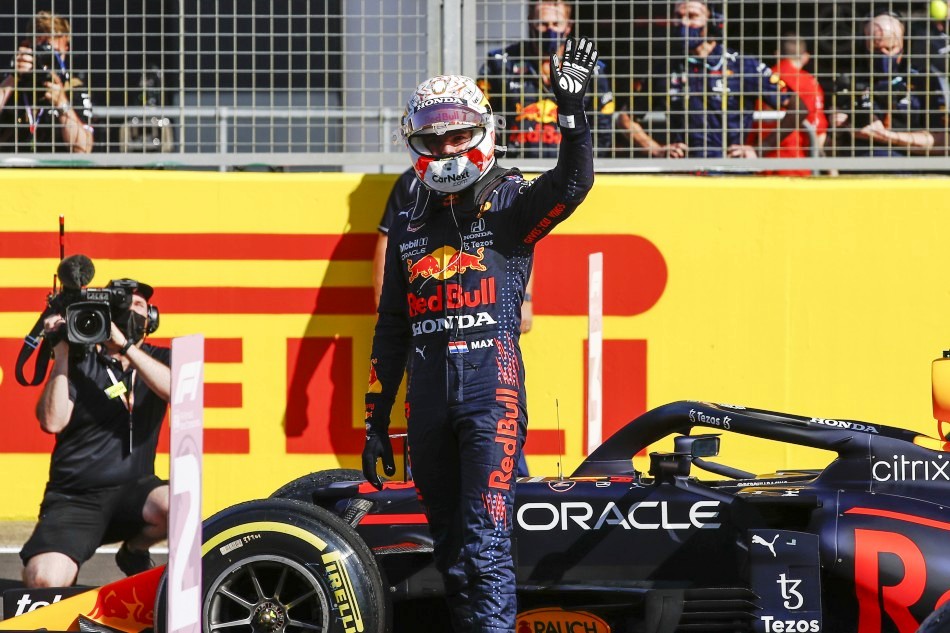 Verstappen wins F1’s first Sprint Race to qualify on pole