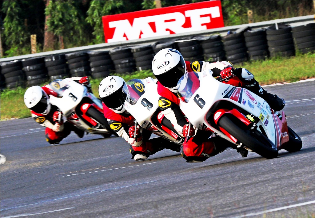 Moto Racing National season begins at new-look MMSC