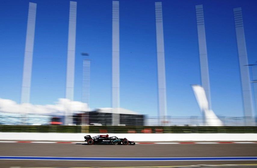 Bottas sets the pace; Verstappen takes power unit penalty