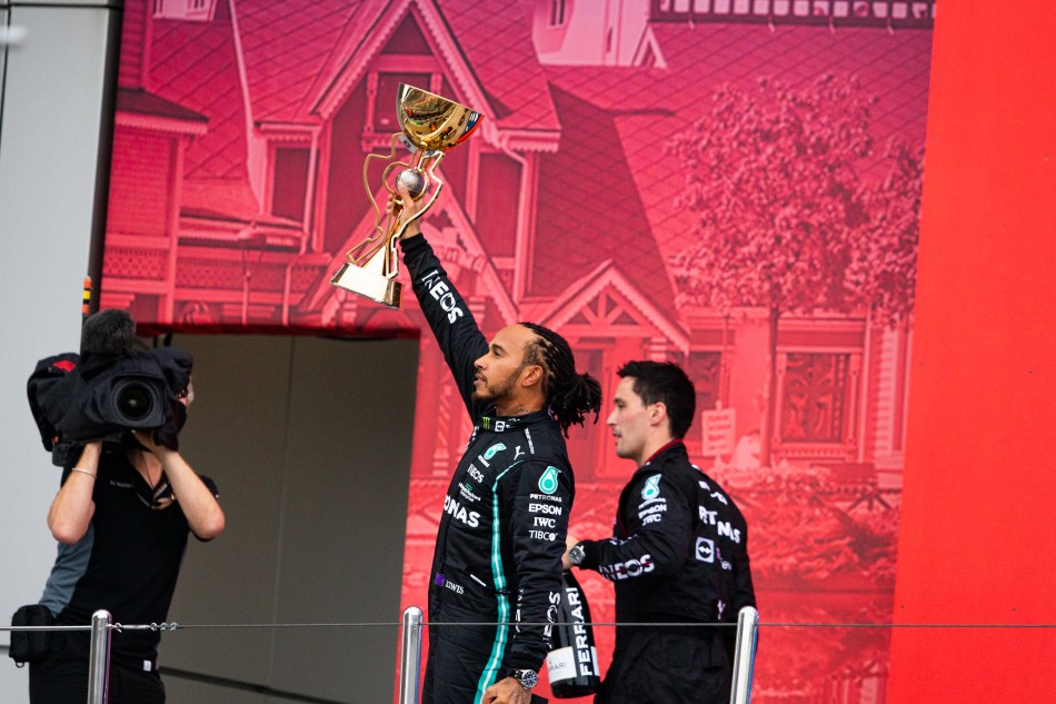 100th Victory for Lewis Hamilton; Late rain spoils Lando Norris dreams