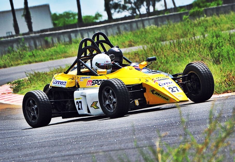 Ruhaan Alva completes clean sweep in Novice class; Vishnu, Sohil win a race each