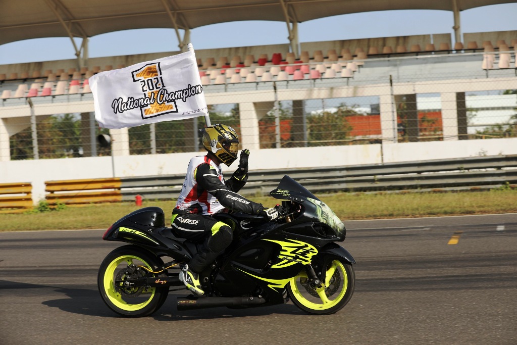 Lightening strikes twice at Madras Race Track as Hemanth Muddappa does a Houdini: Drag National
