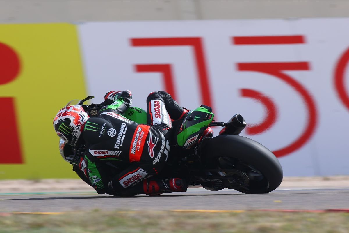 Rea and Bautista split the spoils on opening day: WorldSBK