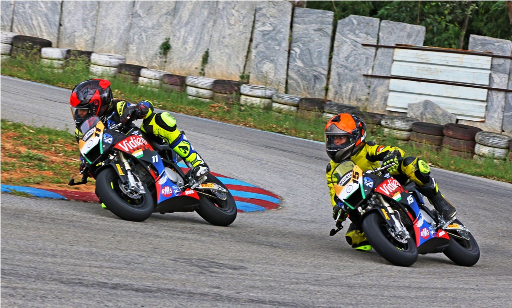 Shreyas wins last race; After a triple victory, Jinendra crashes in Race 4
