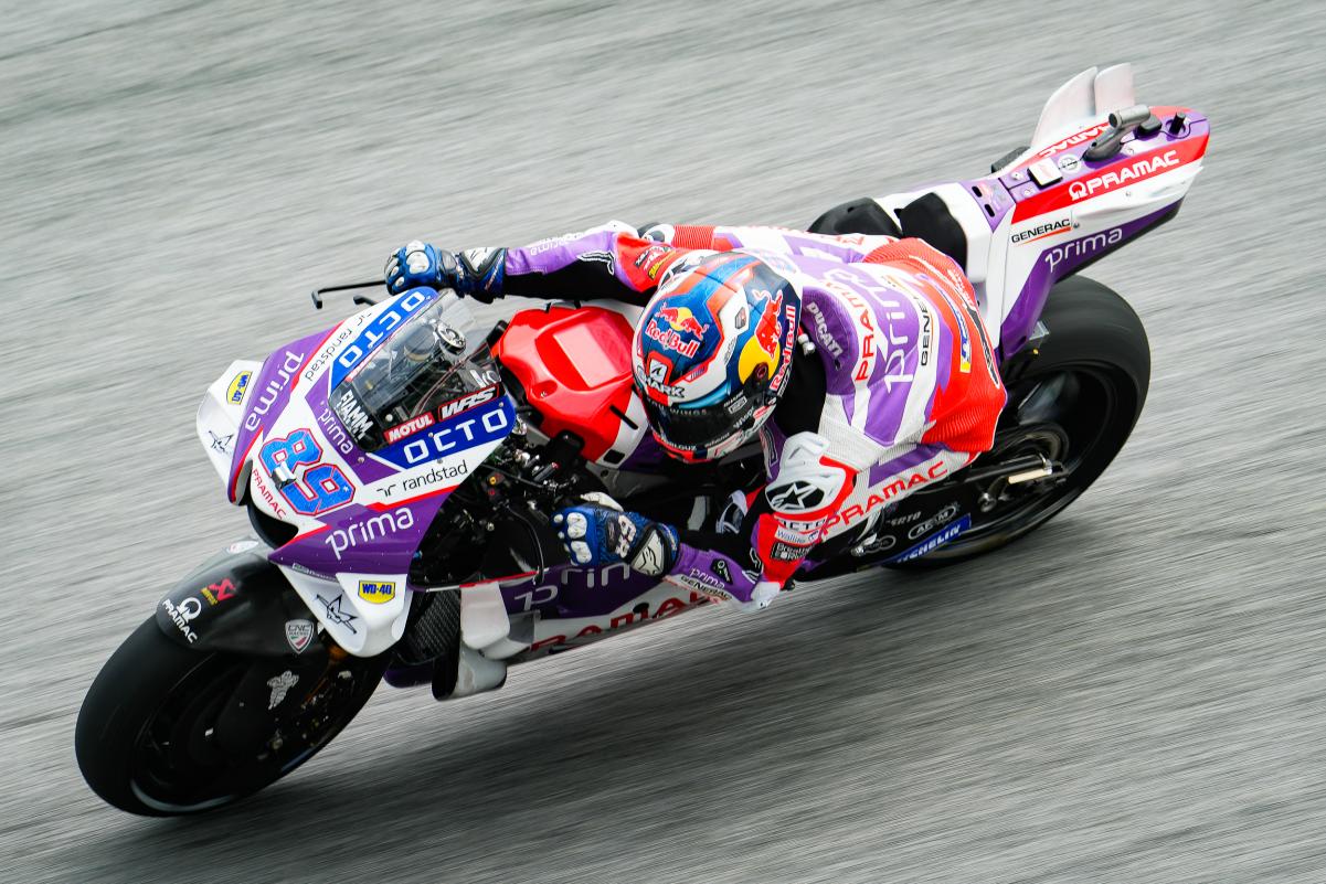 MotoGP: Martin takes Malaysian GP pole as disaster for title contenders