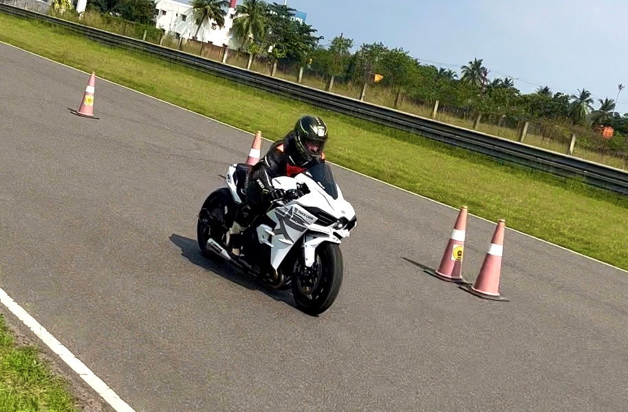 Alimon sets record; Strong comeback by Hemanth Muddappa: Drag Nationals