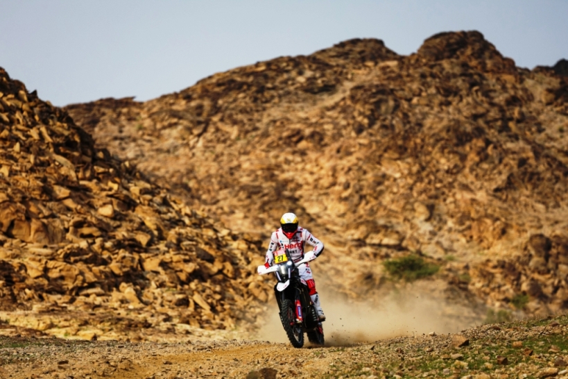 Hero riders continue strong run; JRod 9th in Stage 3: Dakar 2023