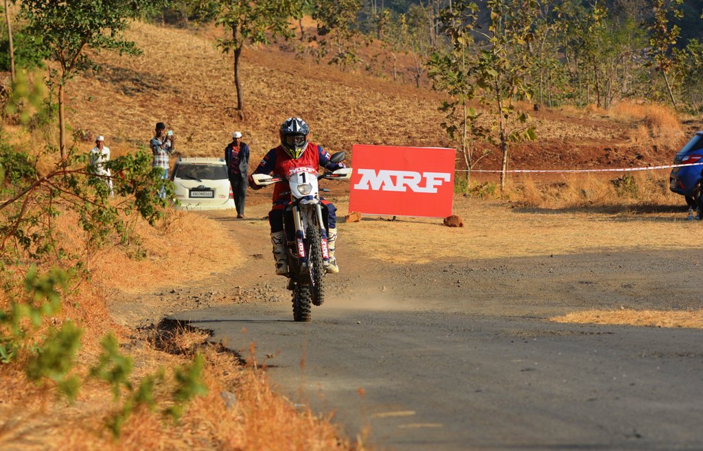 Rajendra, Overall National Rally Champ; Sarath Mohan, claims Experts class title