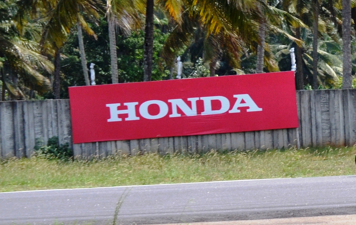 Embarrassing for Iconic Ferrari, Merc to be belittled by Honda: Samtani surveys