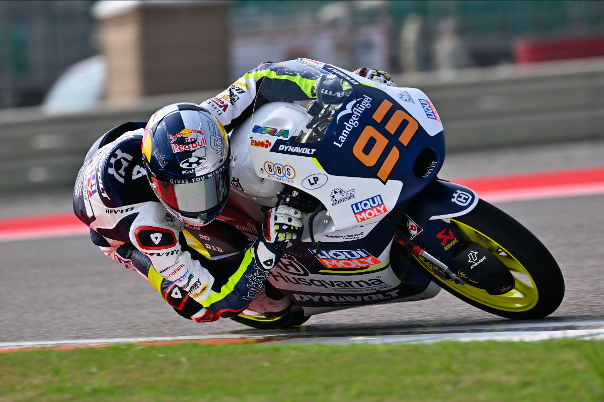 Moto3: Veijer top, Masia on the chase as the only two under the two-minute barrier