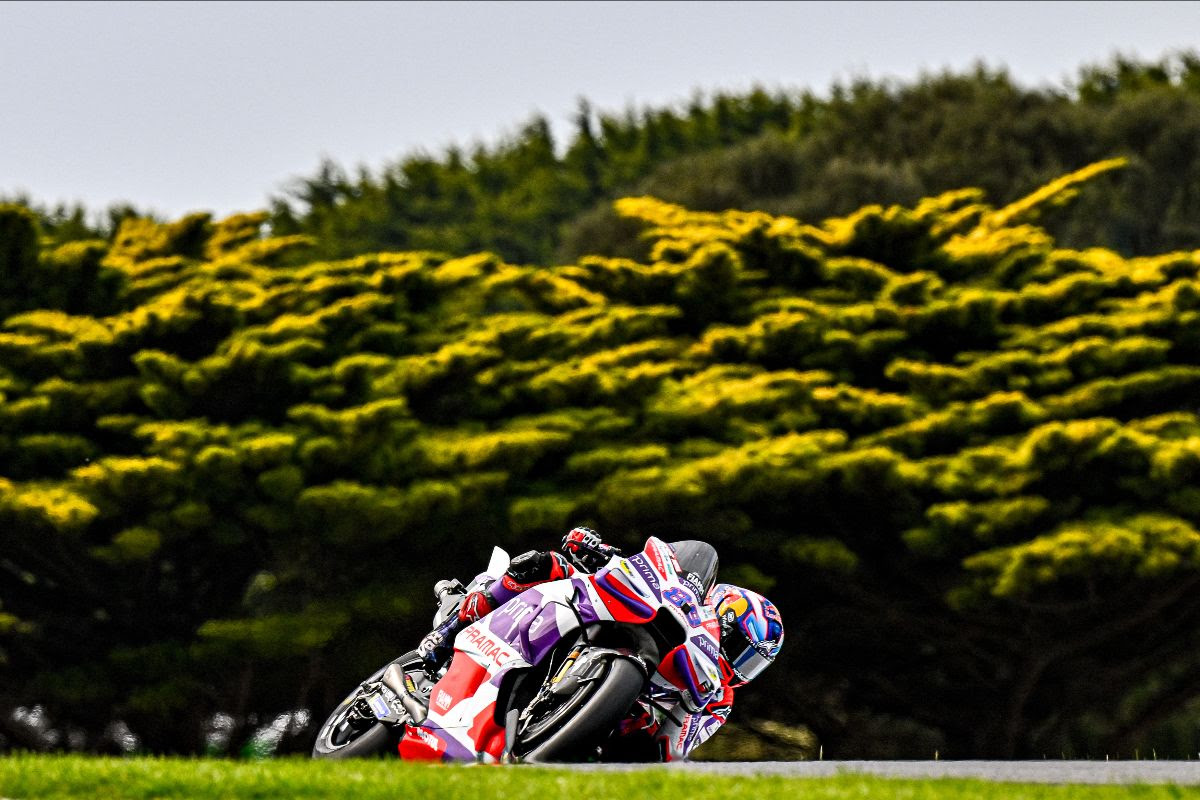 Jorge Martin takes pole ahead of Binder: MotoGP