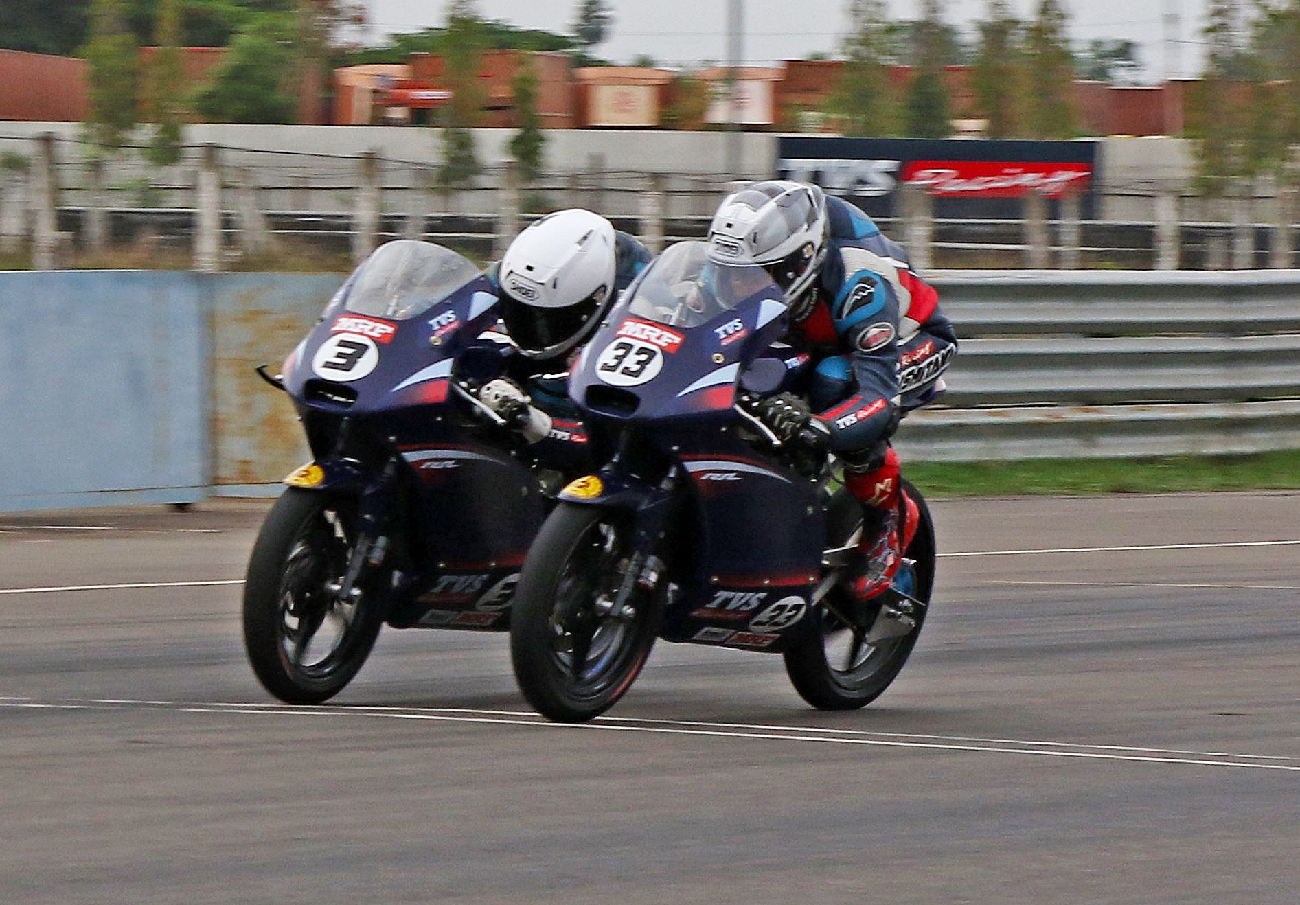 Ahamed beats mentor Jagan in a photo-finish; Dave twins hog limelight