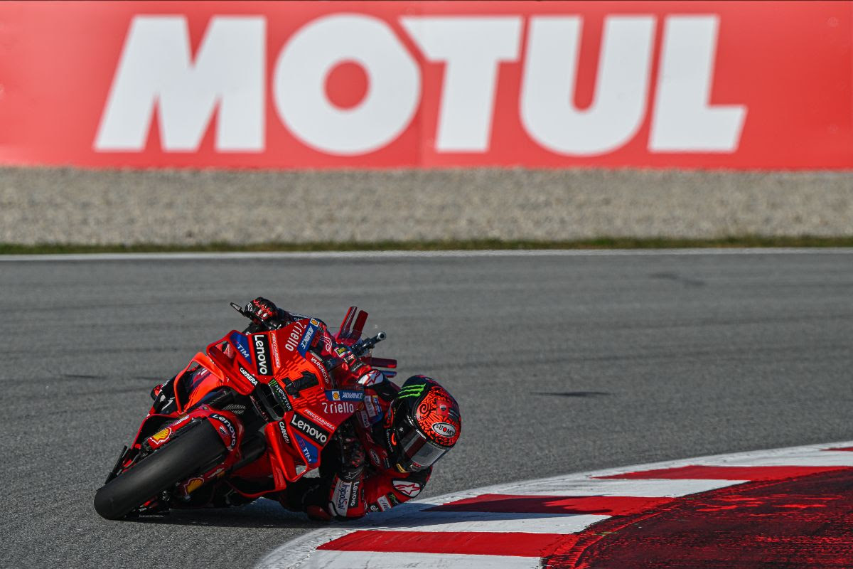 Stage set: Bagnaia grabs pole, Martin starts #TheRematch decider from Row 2