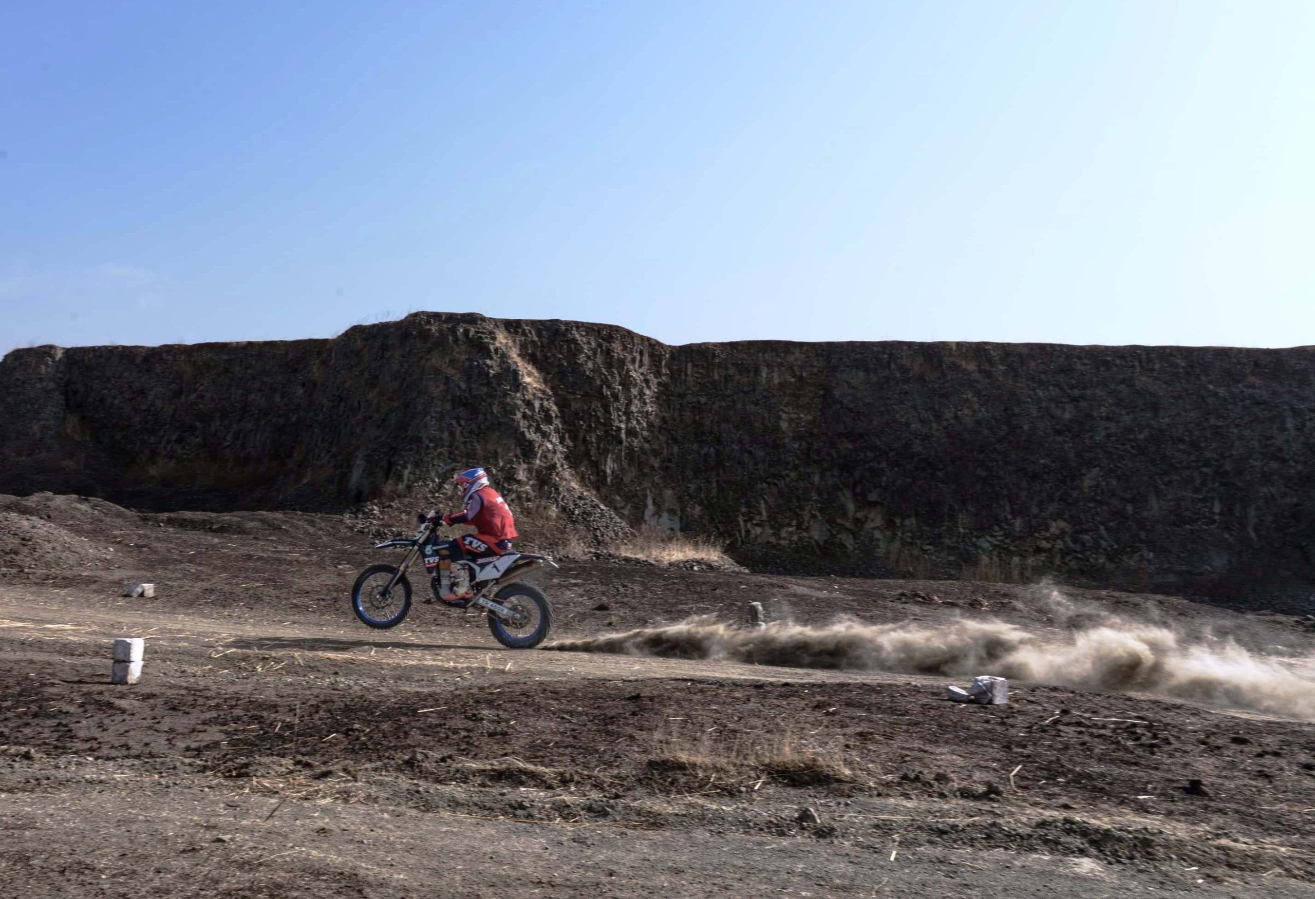 Defending champ Rajendra begins 2025 season with a win; Aishwarya tops Ladies class